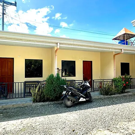 Saavedra Guesthouse
